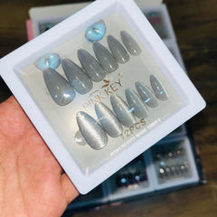 Pink key Stylish Artifical Nails With Free Stickers 12 Pcs)