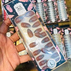 7To5 Talklee Shiny Artifical Nails With Free Stickers