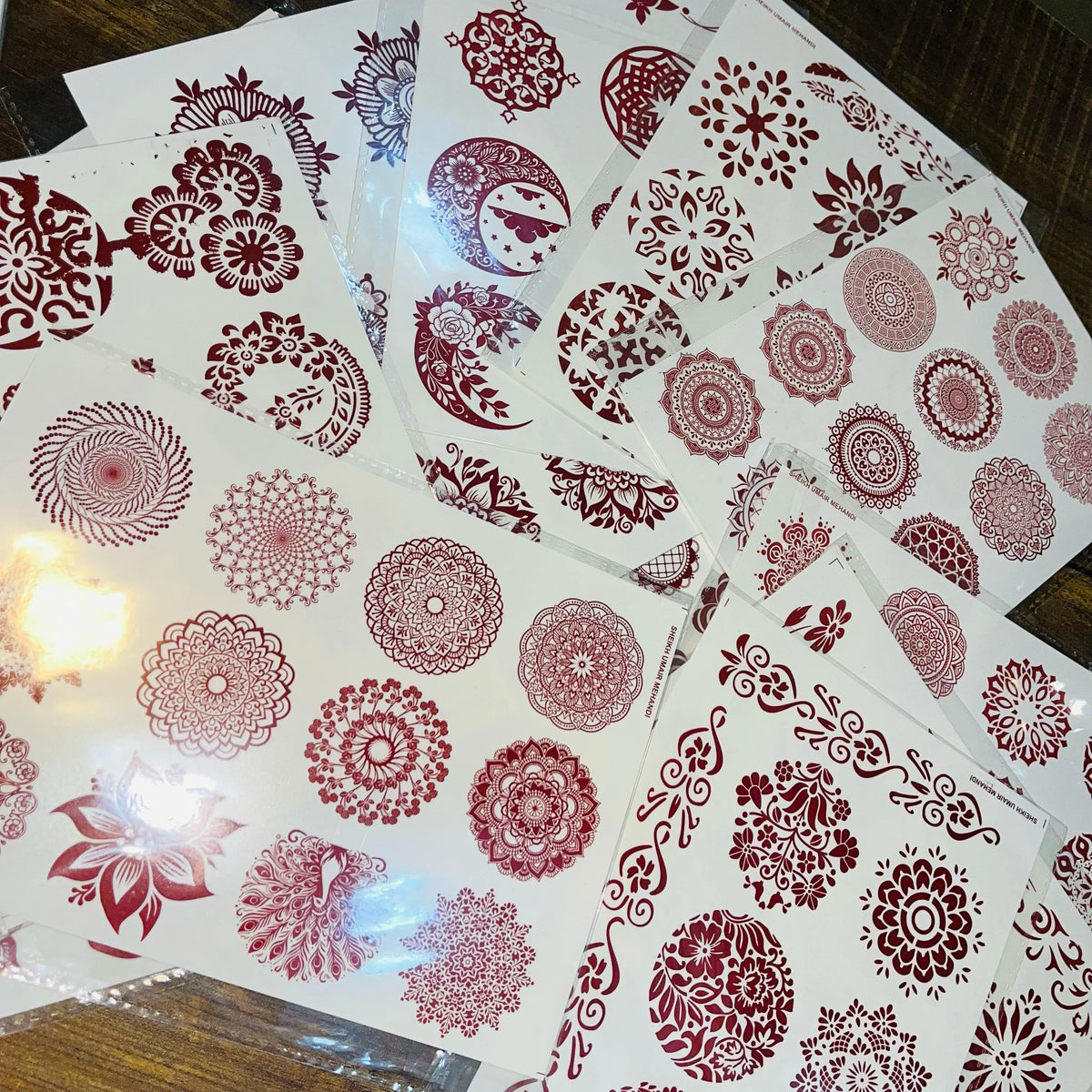 Simple Aesthetic Mehndi Bunch Designs