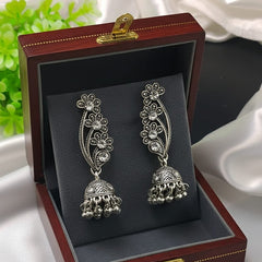 Jumka earring