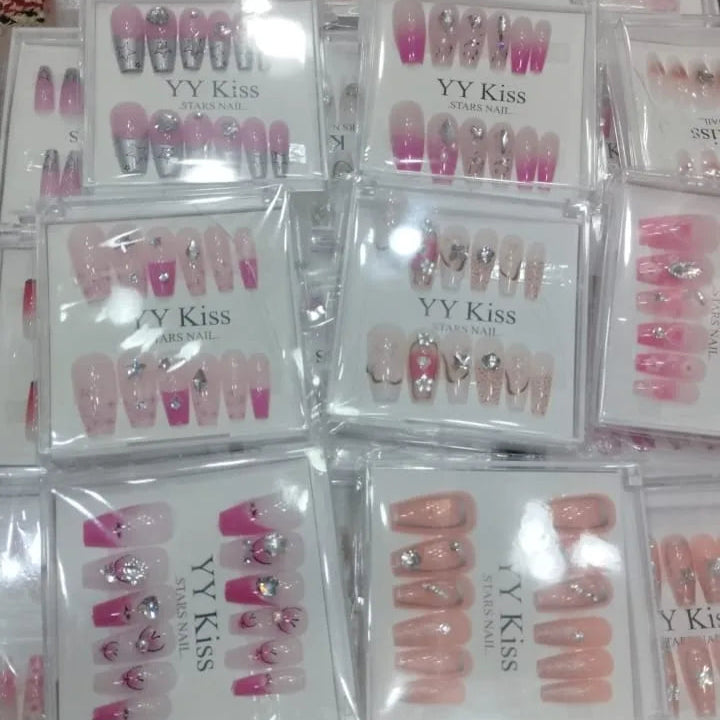 YY Kiss Fancy Artifical Nails