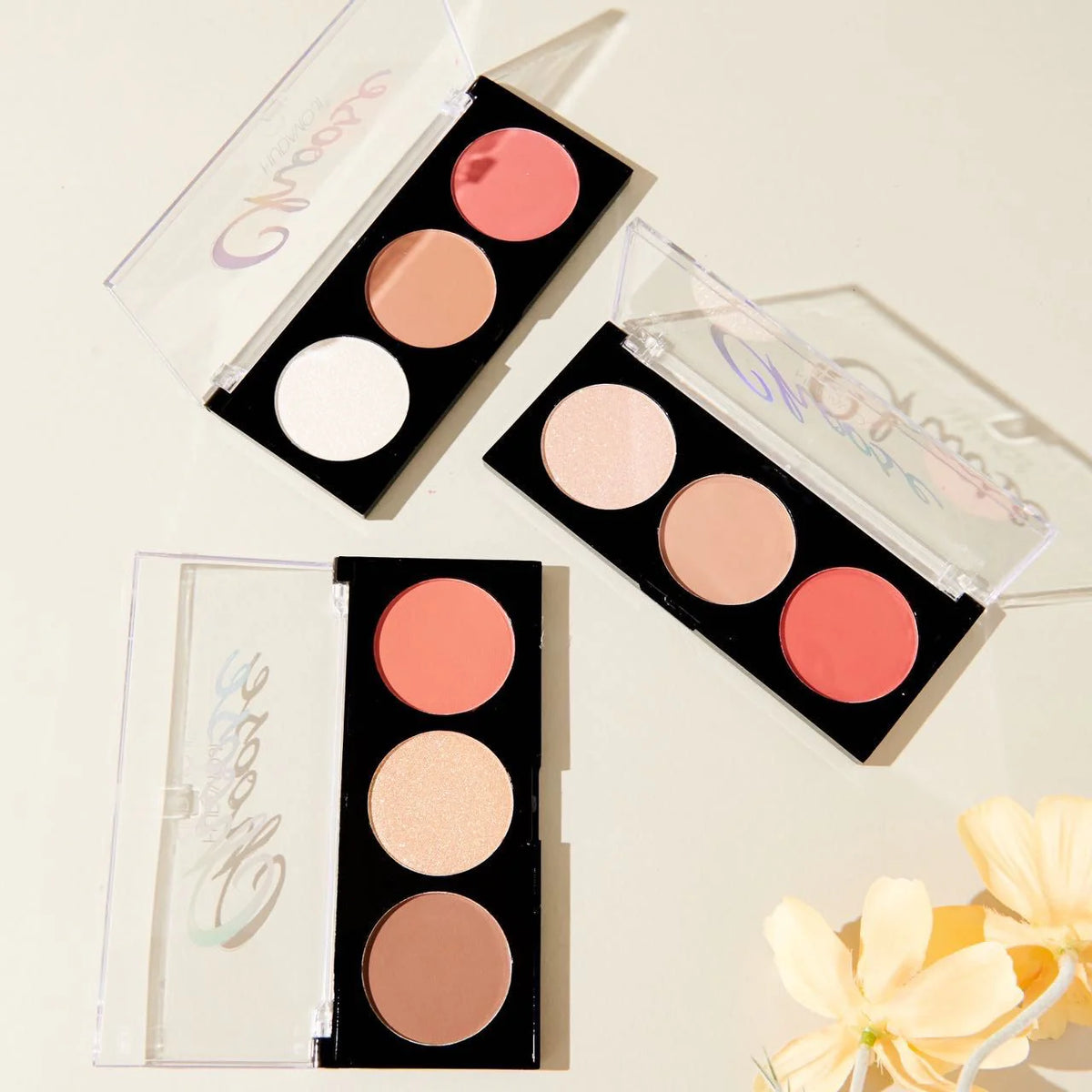 Hudamoji 3 in 1 Color Highlighter Contour Blusher Palette