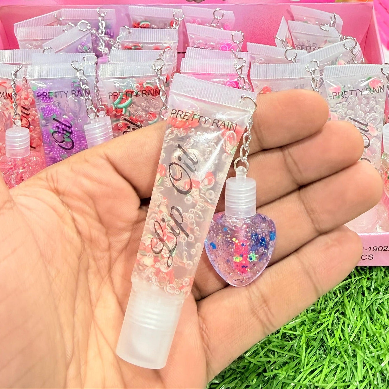 Pretty Rain Lip Oil – Nourishing, Glossy & Hydrating Lip Treatment