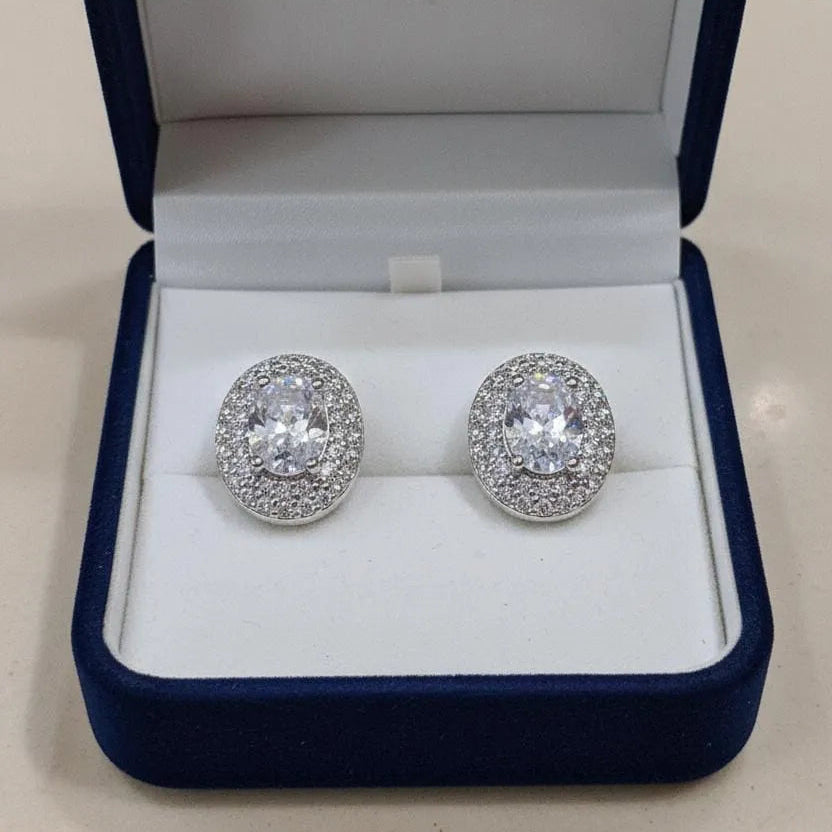 Zarcoon Trendy Stud Tops – Elegant Everyday Earrings