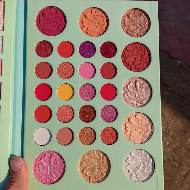 JUJU LUCKY 58 Color All In One Palette