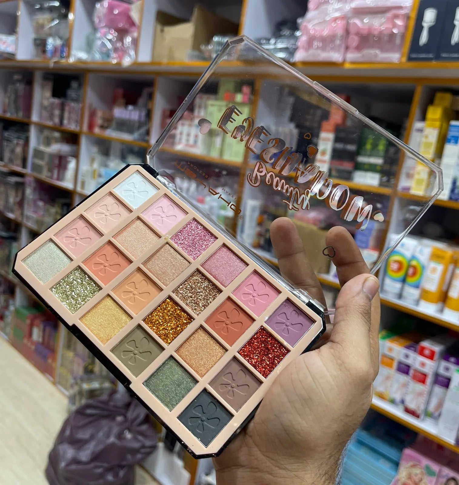 MSYAHO 24 Colors Beauty Eyeshadow