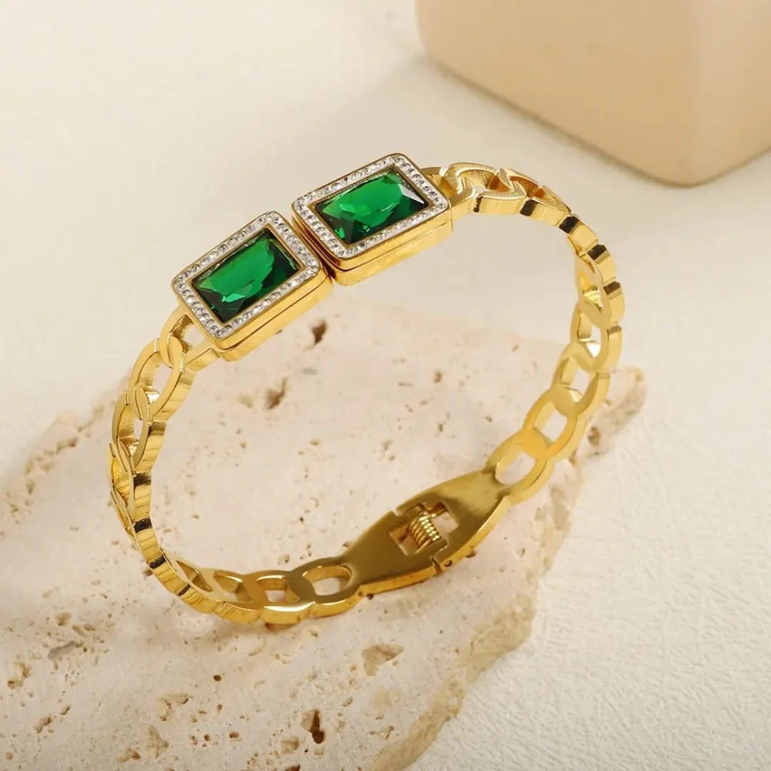 Big Green Square Crystal Zircon Bracelet – Bold Elegance with Luxurious Sparkle