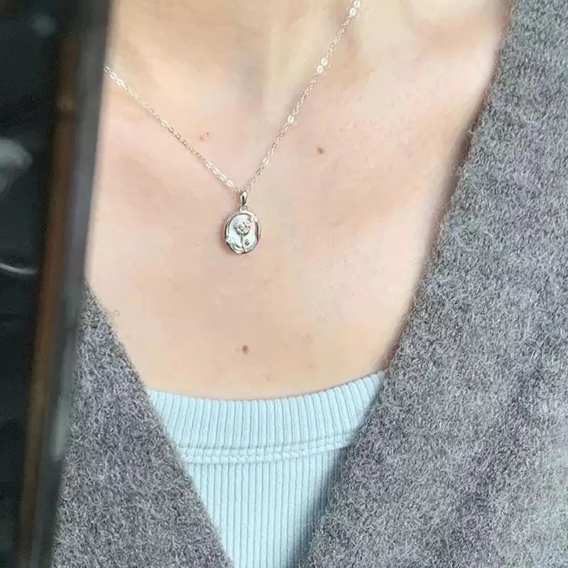 Silver Relief Round Enamel Tulip Flower Pendant – Elegant Artistic Floral Jewelry