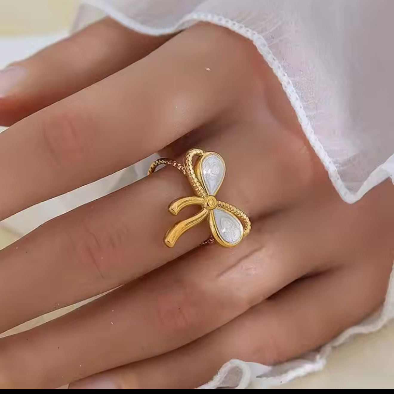 Vintage Bow Ring
