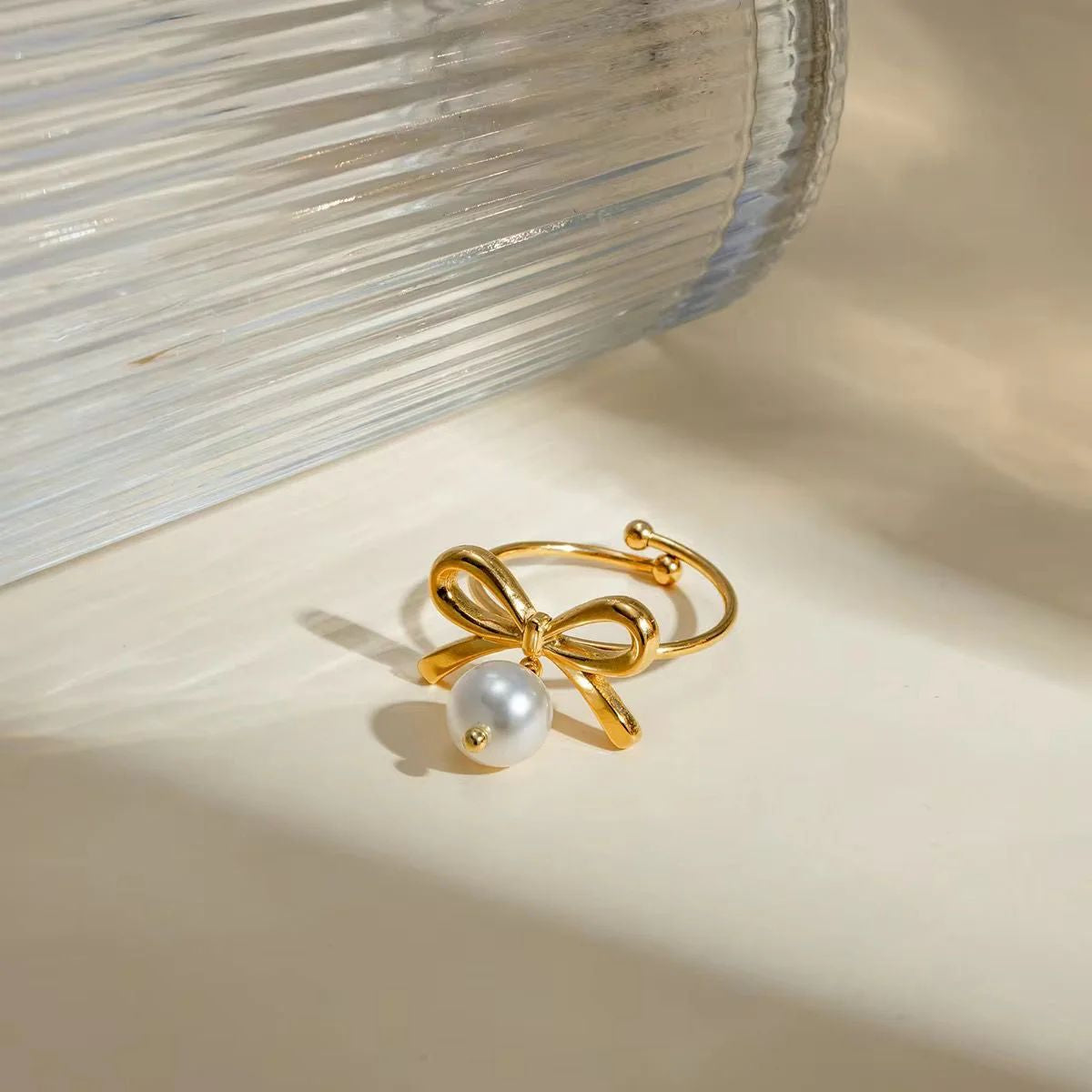 Forever Bow pearl charm RING
