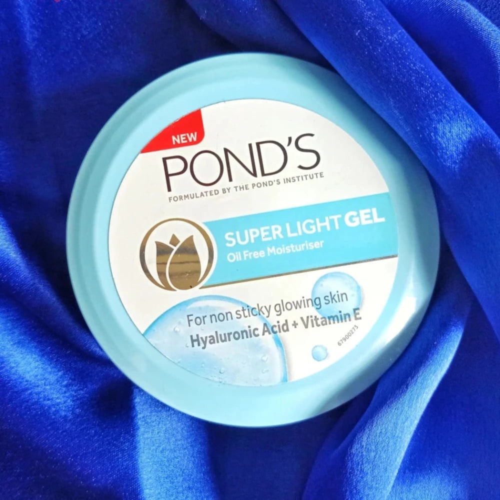 POND's Super Light Gel Oil Free Moisturiser With Hyaluronic Acid + Vitamin E (147g )