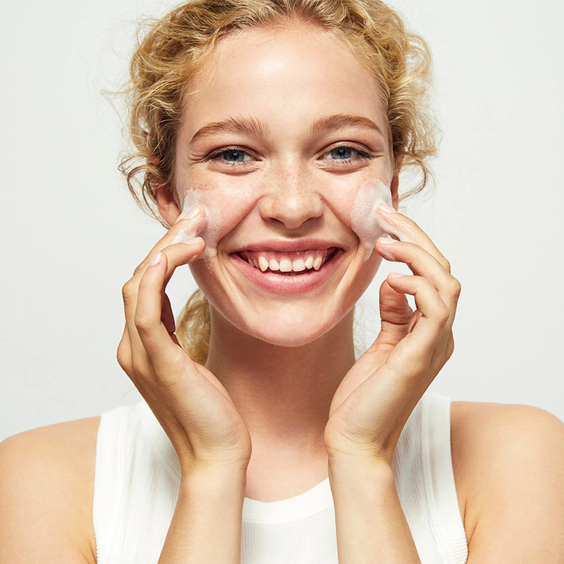 Oriflame Purifying Gel Wash with Organic Tea Tree & Lime