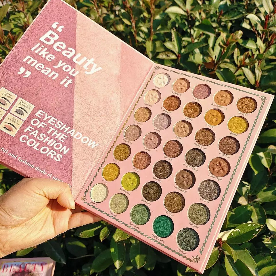 82-Color Fashionable Book Eyeshadow Palette